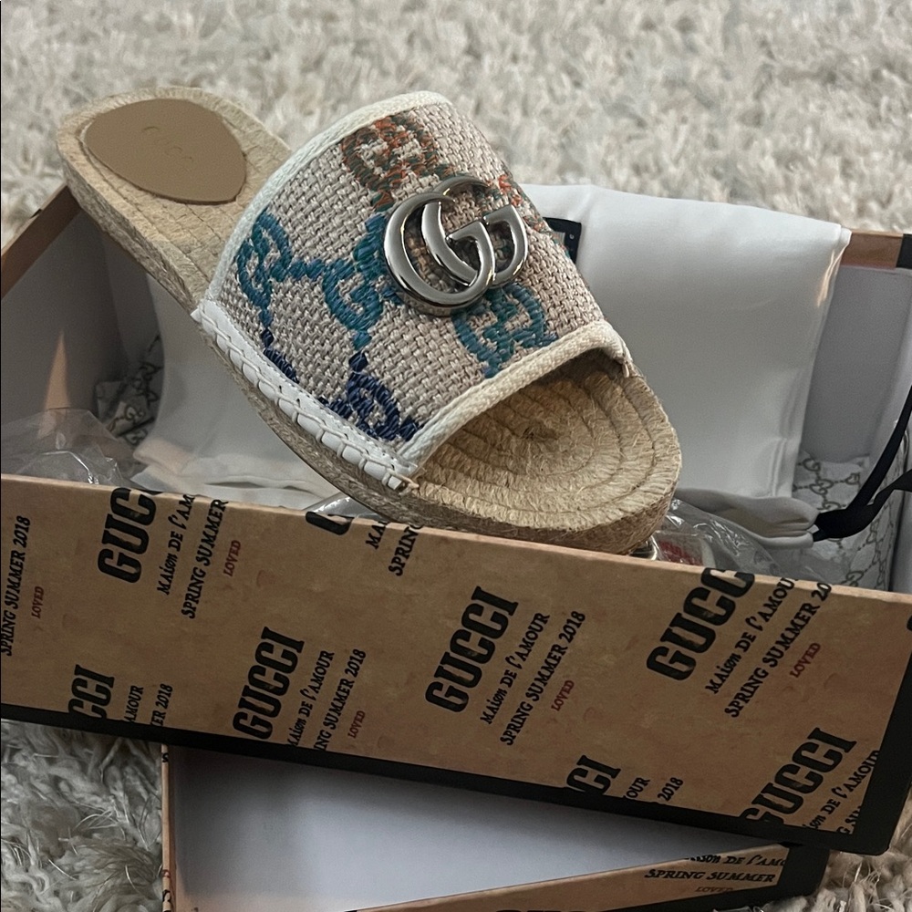 Gucci Women's Beige and Teal Espadrille Slides
